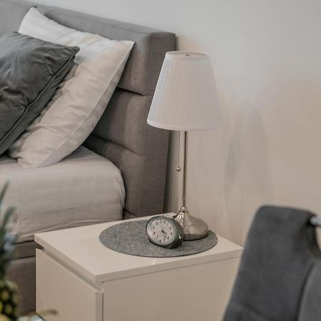 Alpha Apartment Zagreb Buitenkant foto